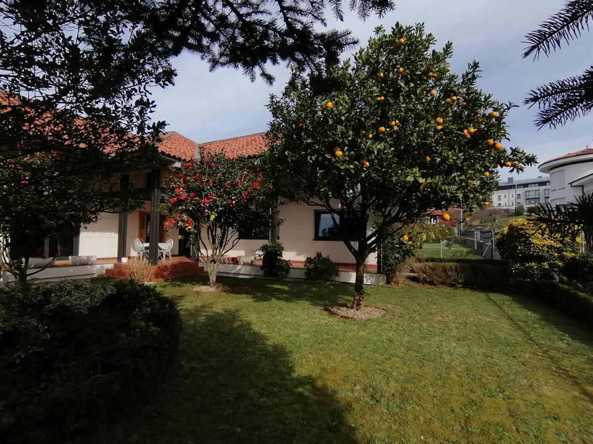 Gestiona2R- Casa Grande En El Centro De Llanes Exterior foto